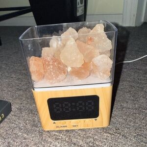 Himalayan salt alarm clock